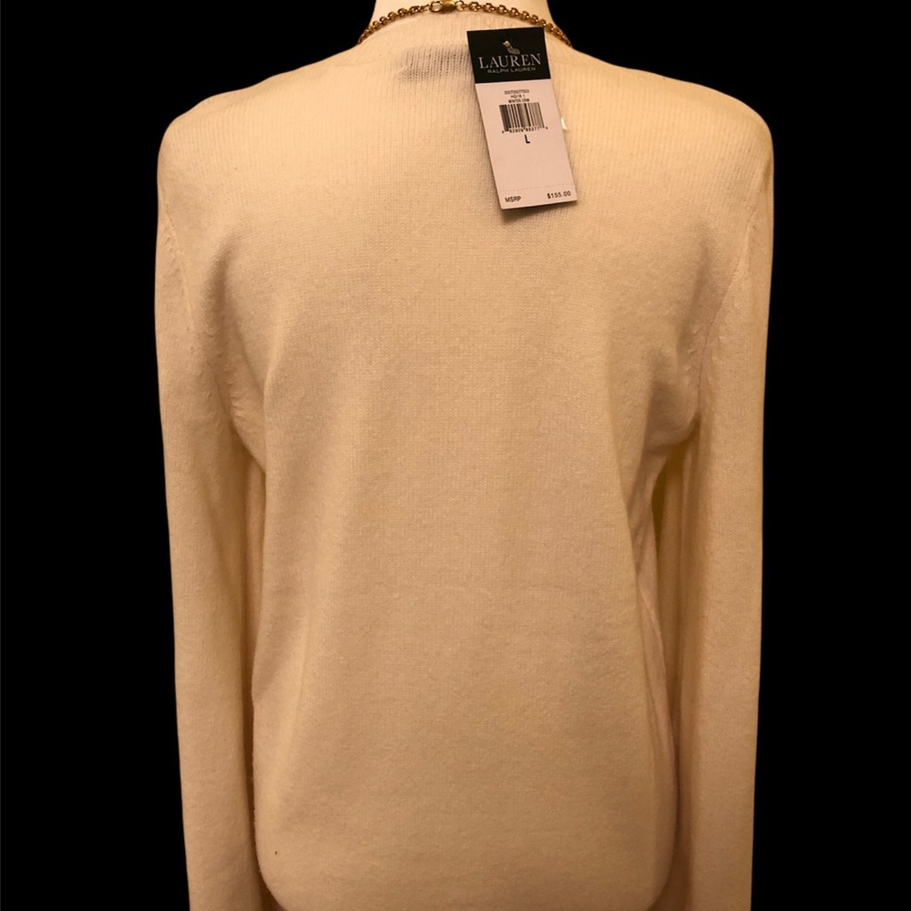 “Lauren” Women’s Ralph Lauren Very Chic Sweater! - Picture 2 of 9
